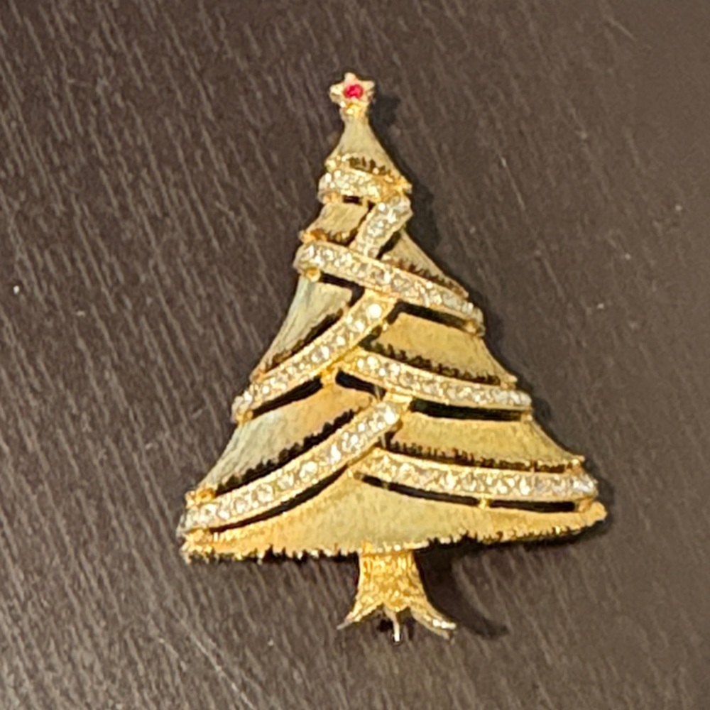 Gold Christmas Tree Brooch with Rhinestones